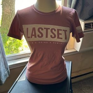 GUC graphic t-shirt. Tagless size small